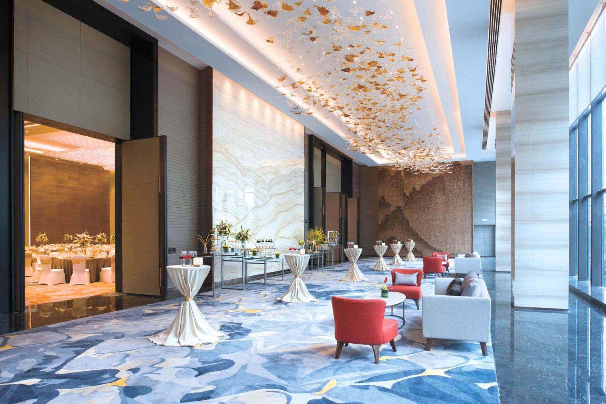 Crowne Plaza Hangzhou Qiantang - The Subway Can Reach The West Lake Scenic Area As Well As The Airport And High-Speed Rail Station, Adjacent To Jinsha Lake And Longfor Paradise Walk المظهر الخارجي الصورة